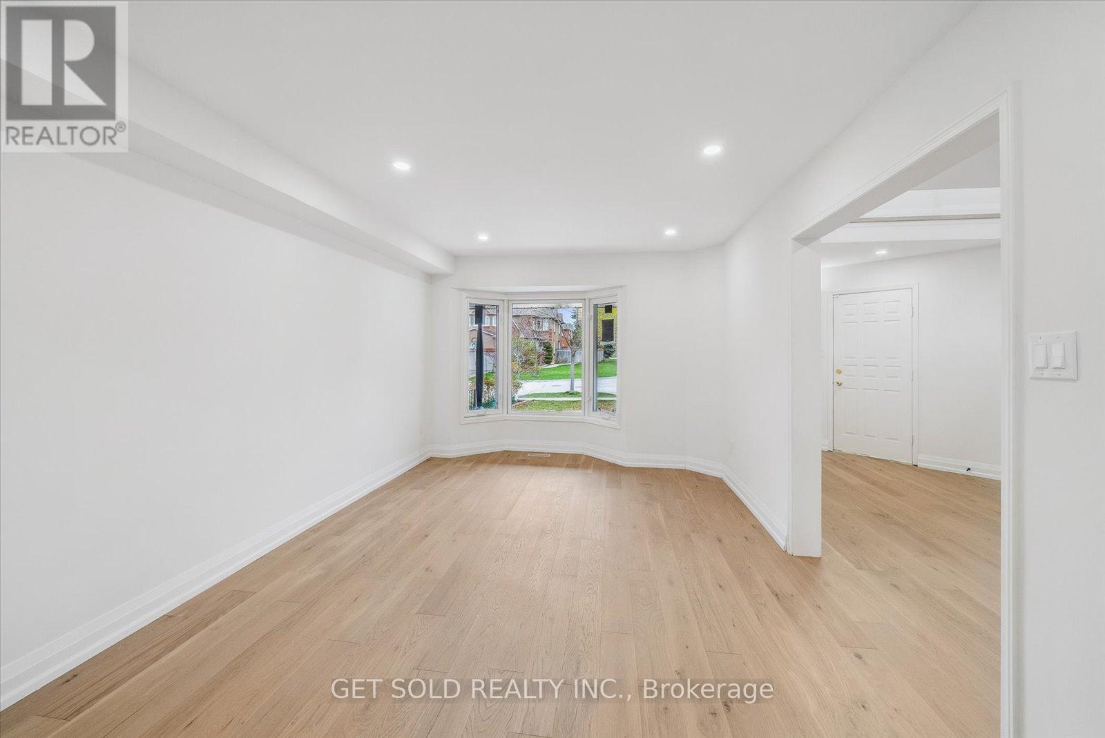 27 EDENBRIDGE DRIVE