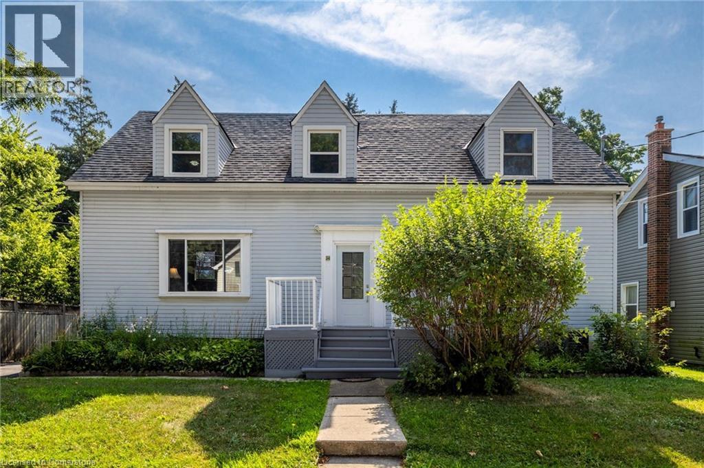 55 WELLINGTON Street S