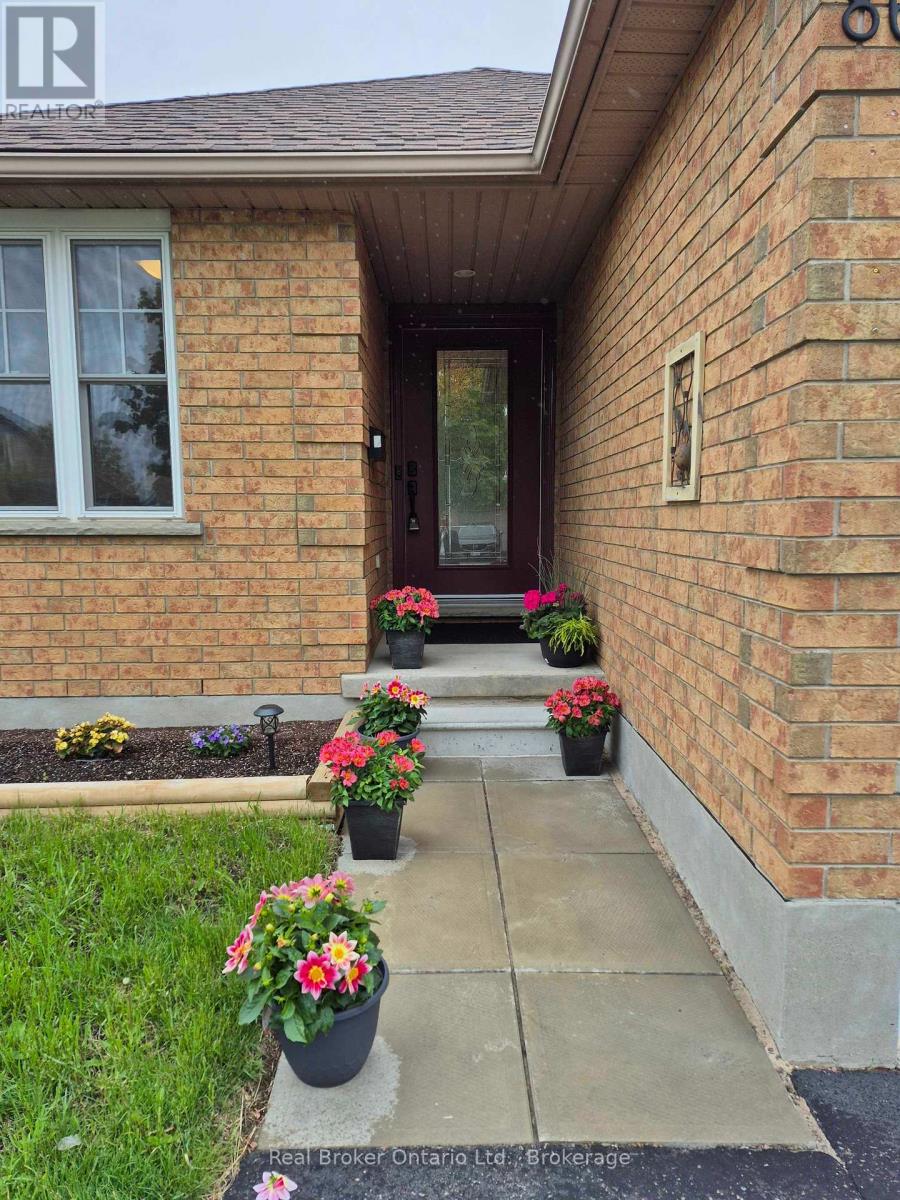 86 MILSON CRESCENT