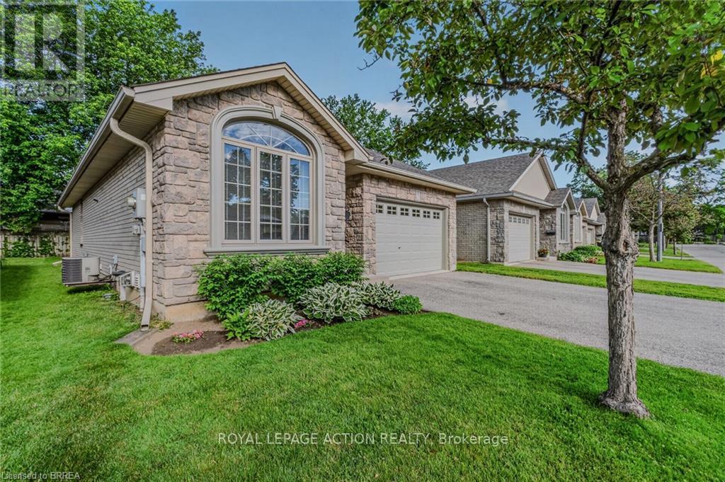 3 - 54 GLENWOOD DRIVE