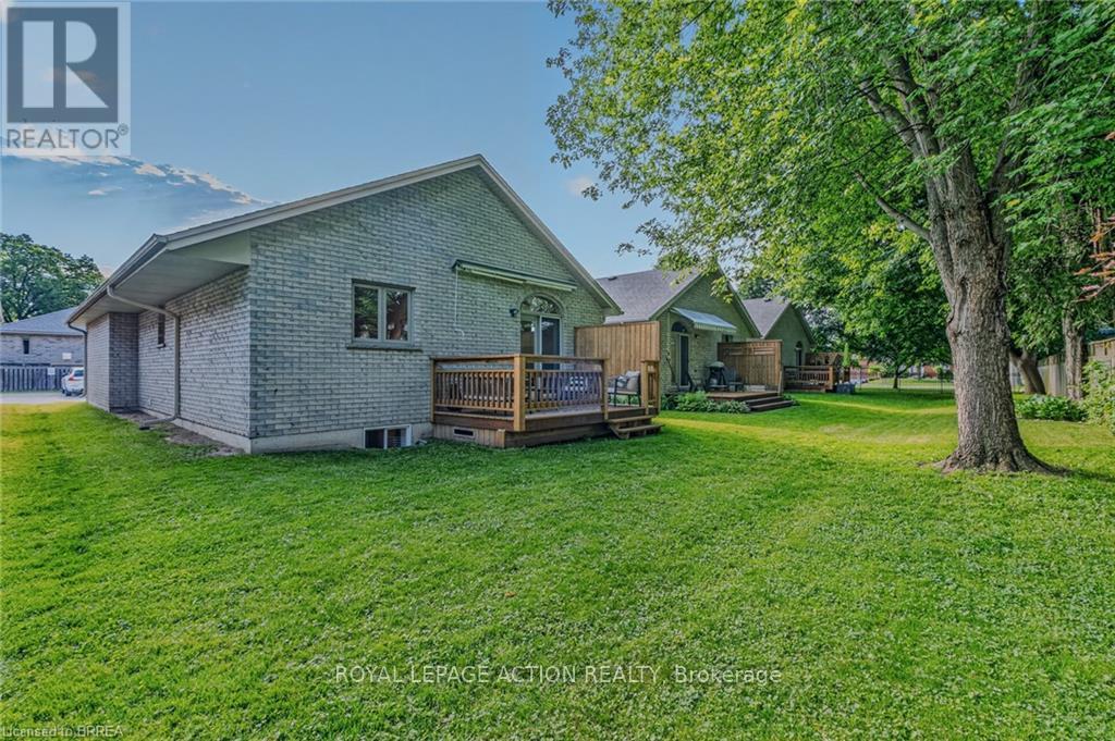 3 - 54 GLENWOOD DRIVE