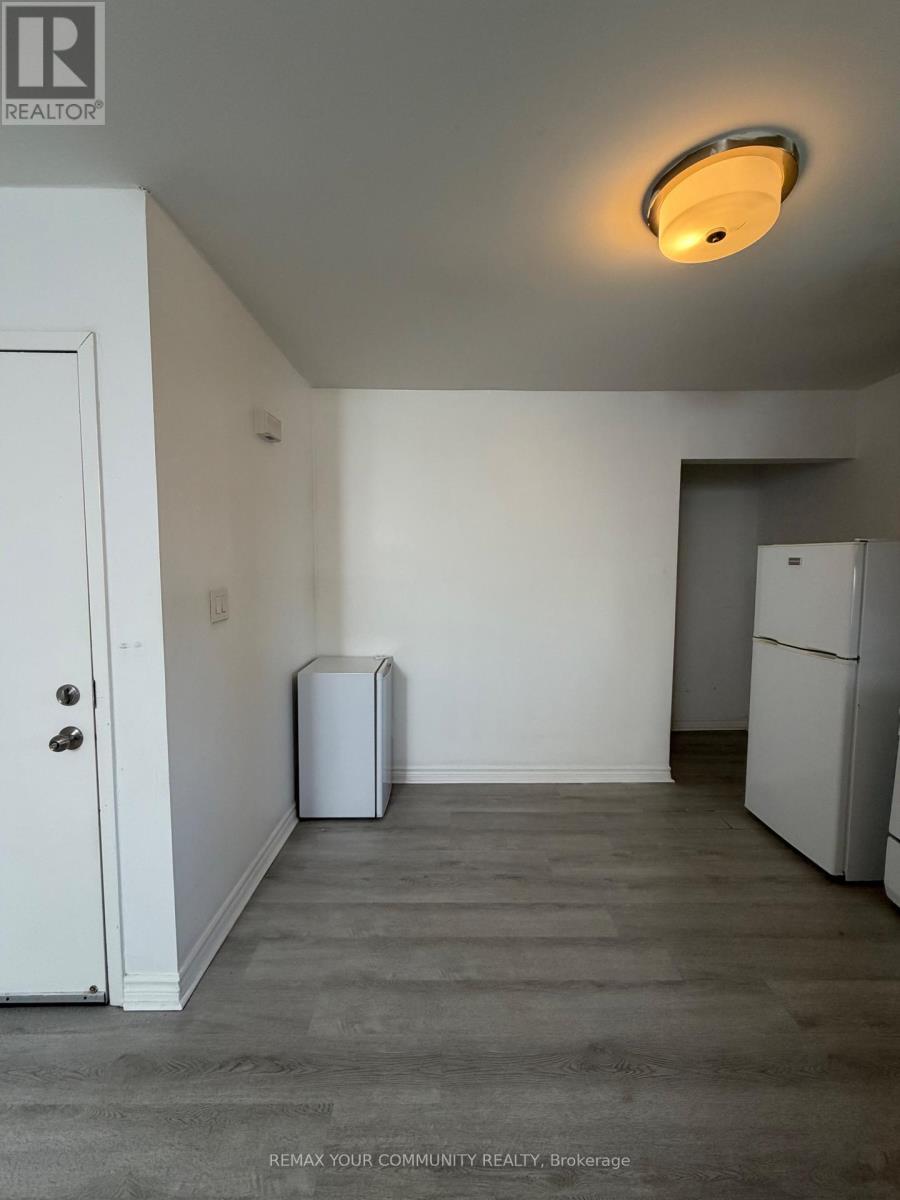 2ND FLOOR - 127 MORRISON AVENUE