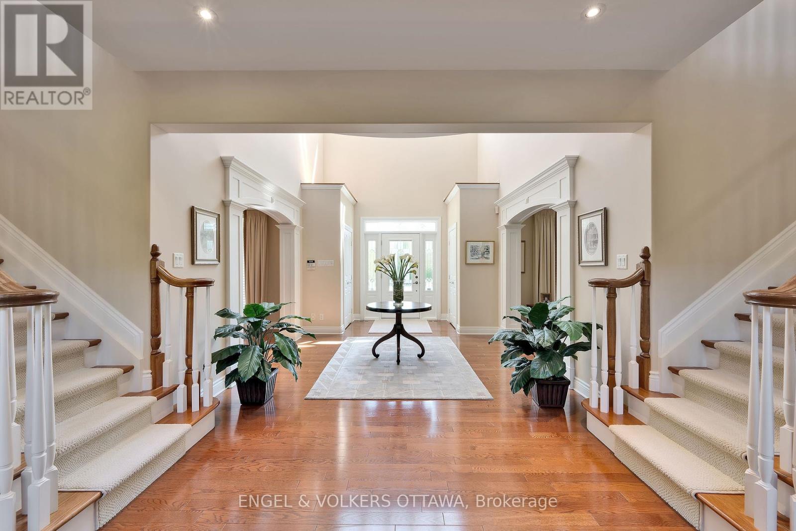 18 FORESTGROVE DRIVE