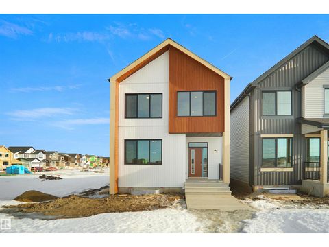 17518 5A ST NE Edmonton AB T5Y4E8