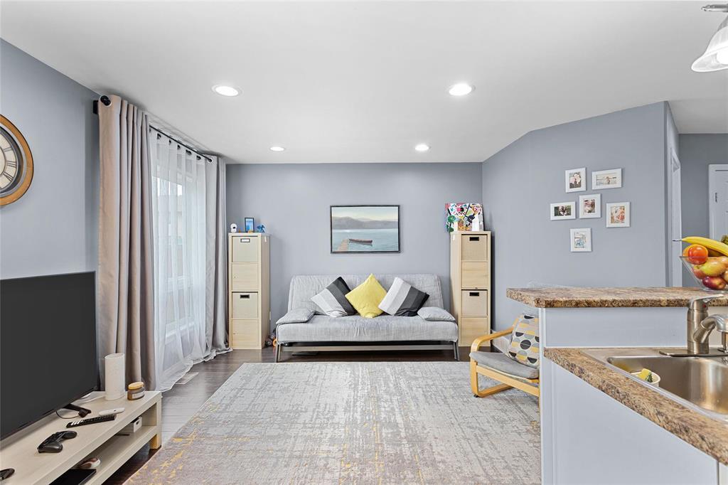 3 Landsbury Lane