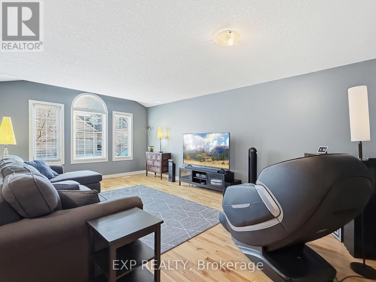 7 - 638 WHARNCLIFFE ROAD S