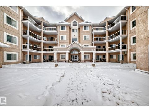 #121 17459 98A AV NW Edmonton AB T5T6H8