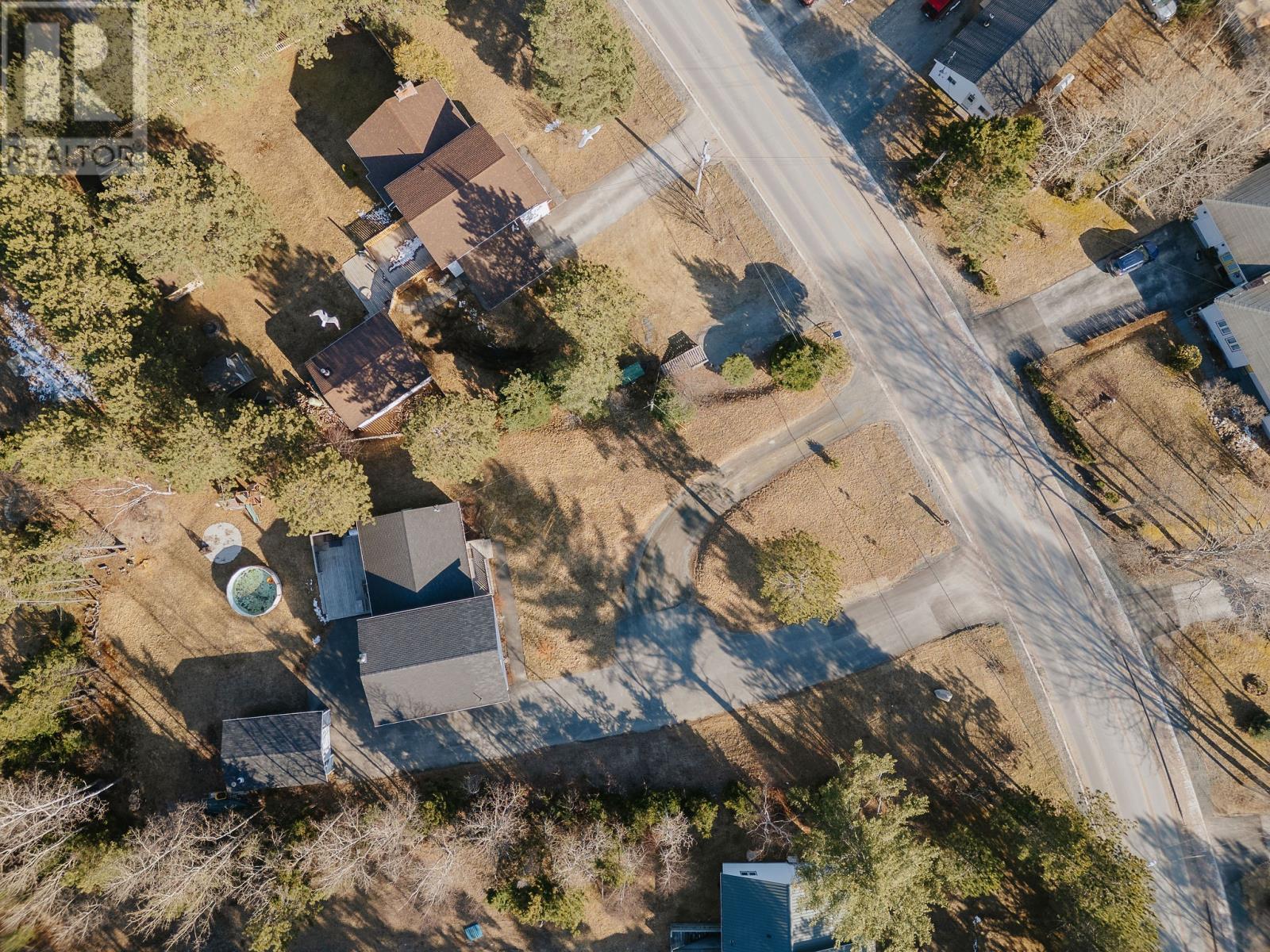 28 Pinetree Road