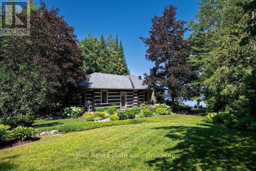2933 AYOTTE'S POINT LANE
