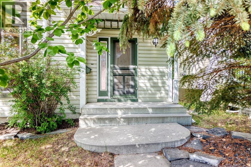 105 Tuscany Way NW