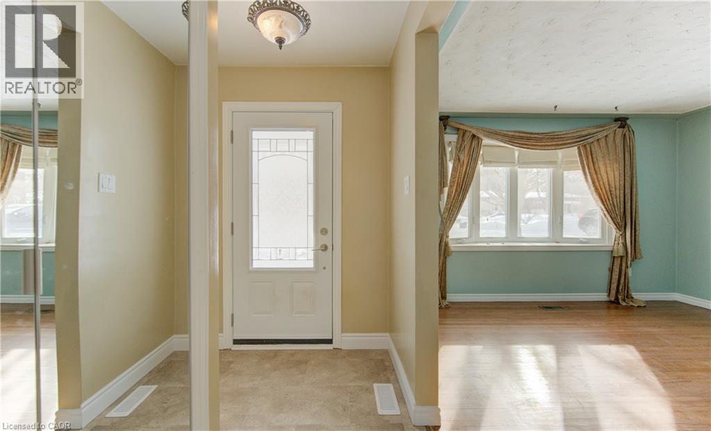 600 MOUNT ANNE Drive Unit# A