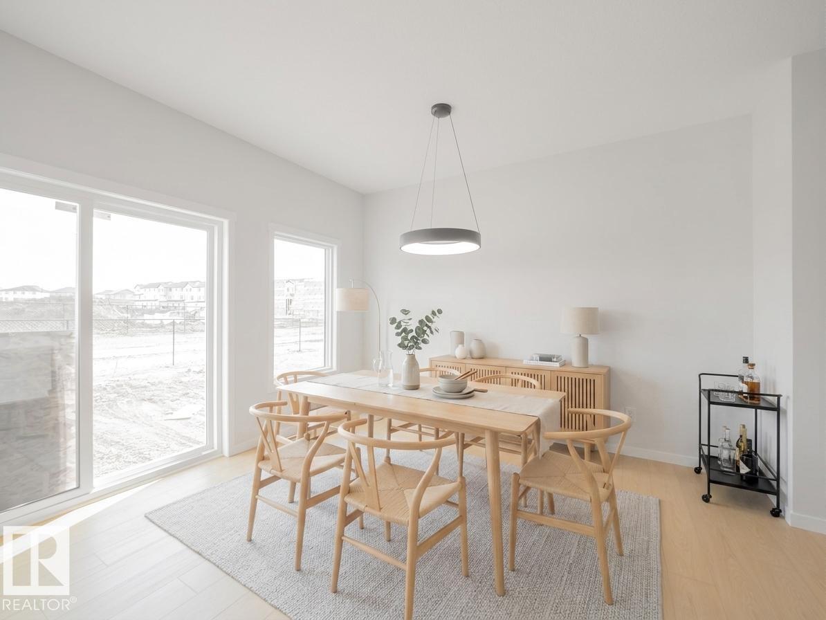 927 18 AV NW