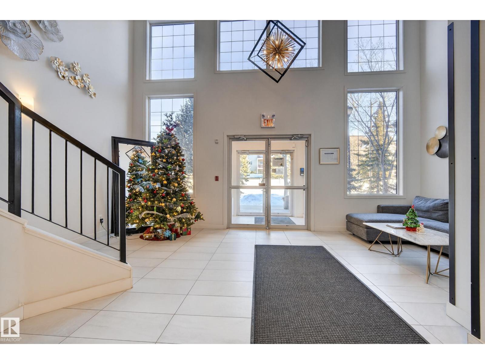 #101 12110 106 AV NW