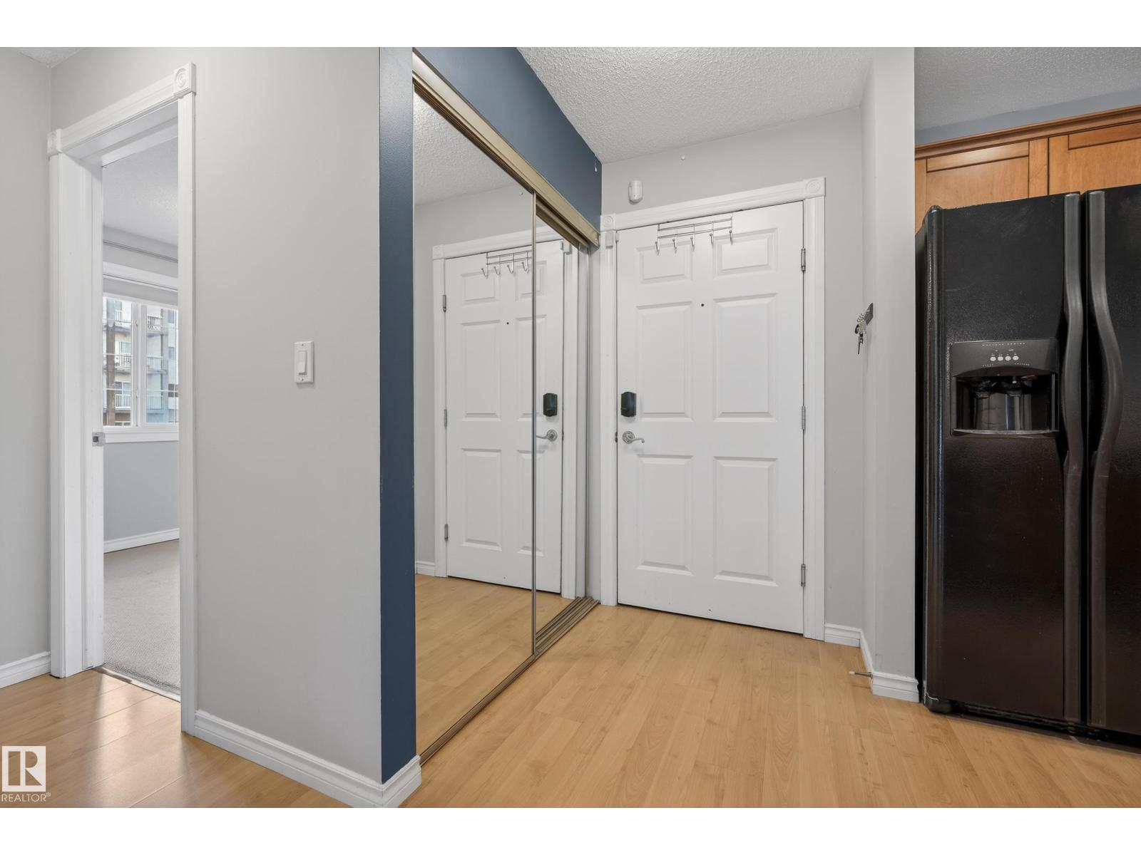 #101 12110 106 AV NW