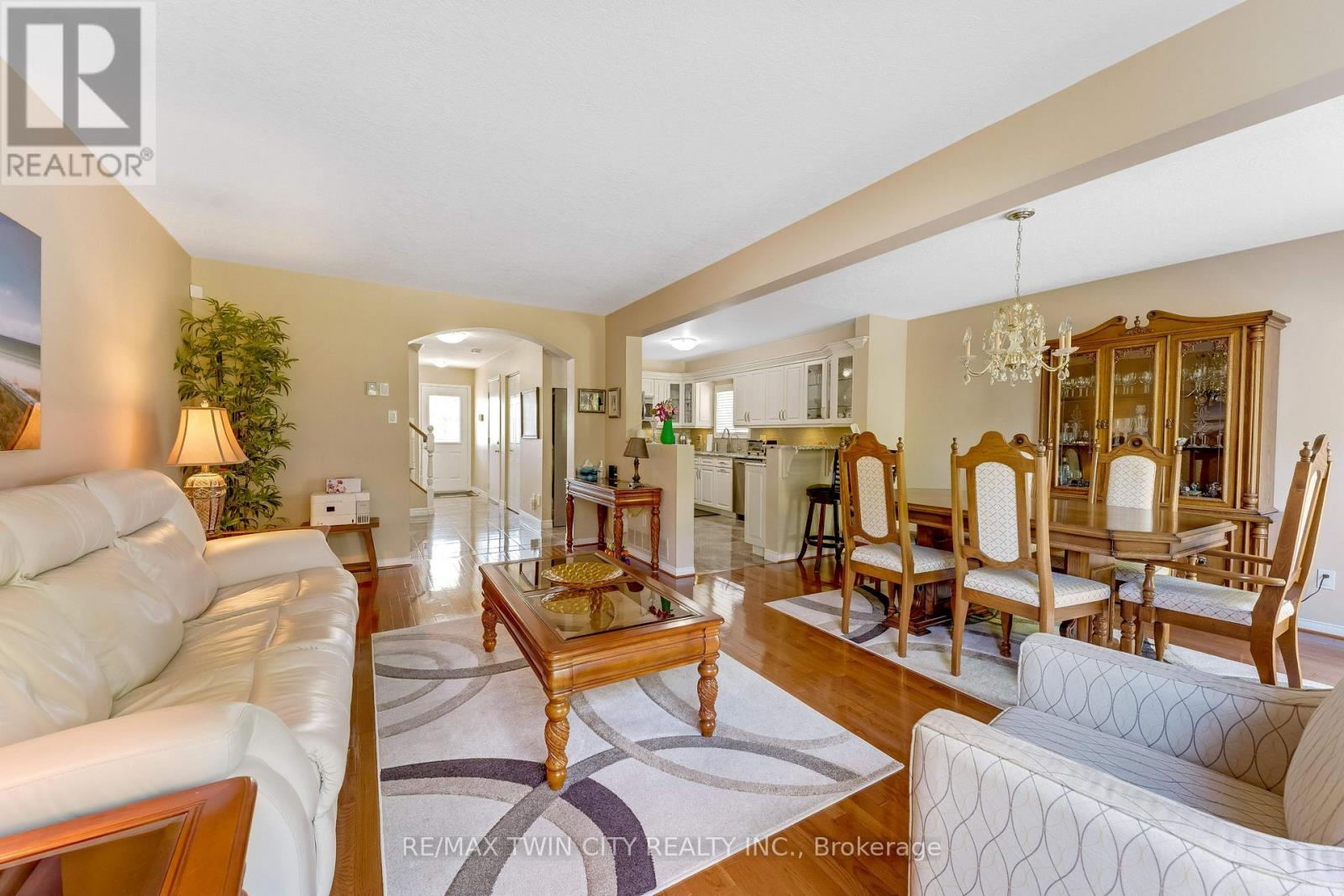 42 BRIARMEADOW CRESCENT