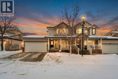32, 73 Addington Drive Red Deer AB T4R2Z6