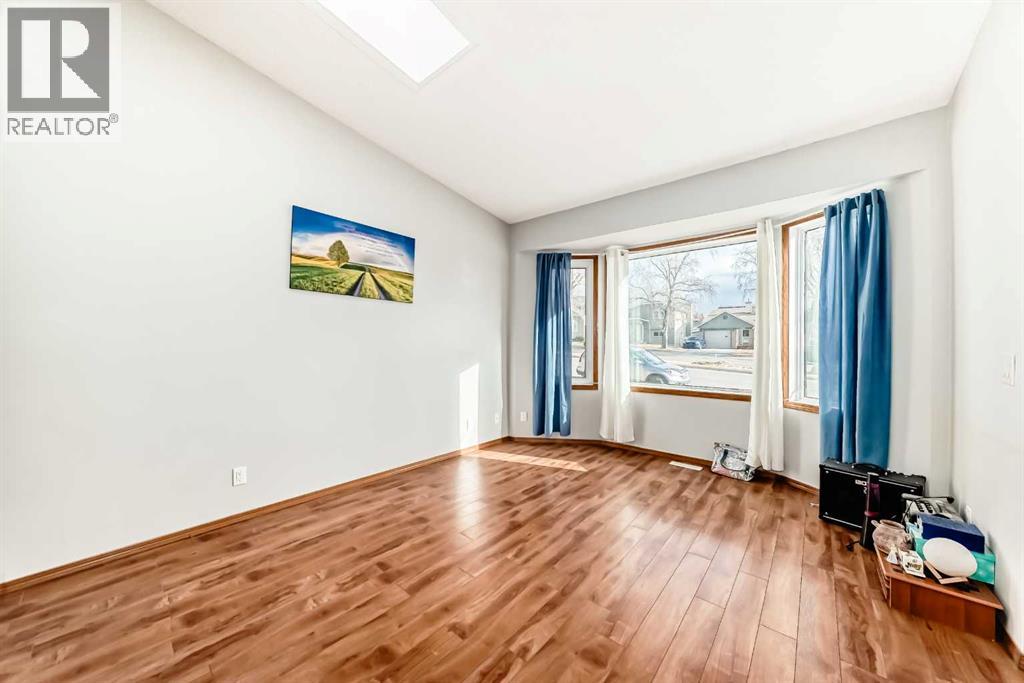 179 Hawkwood Boulevard NW