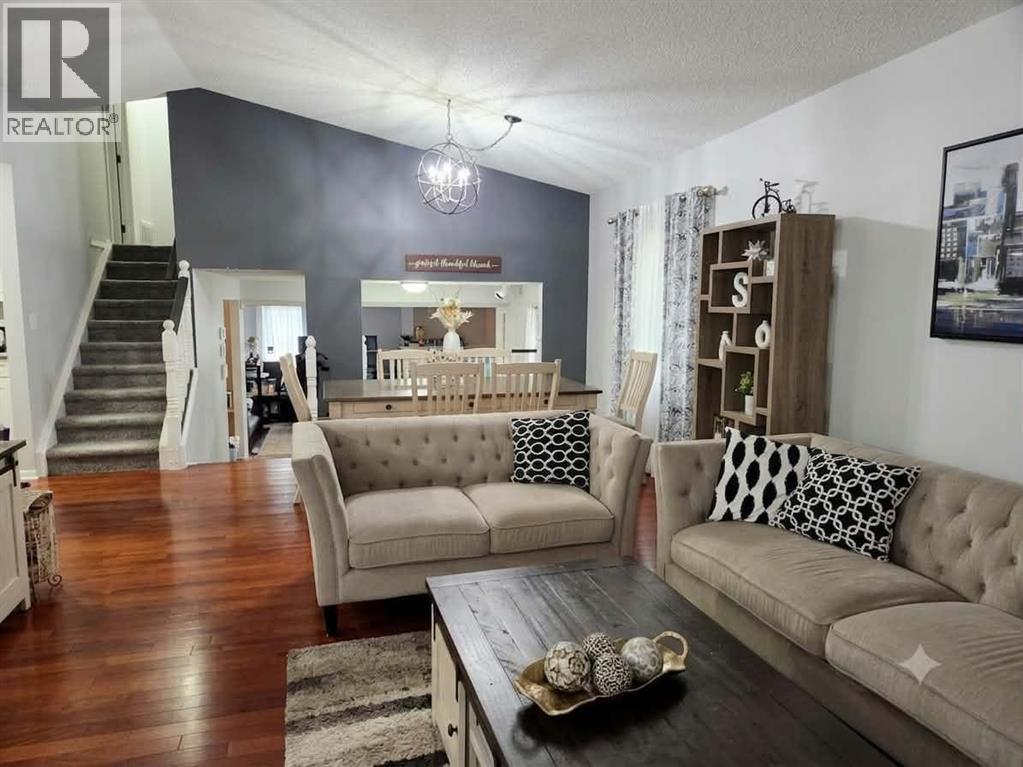 335 Covington Bay NE