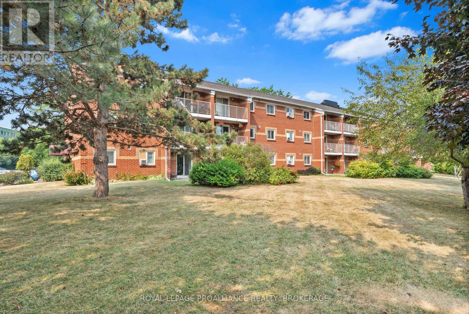 302 - 573 ARMSTRONG ROAD
