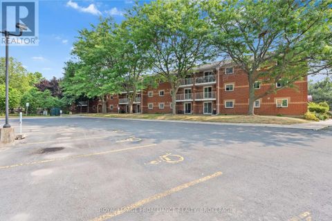 302 - 573 ARMSTRONG ROAD Kingston (East Gardiners Rd) ON K7M8J8