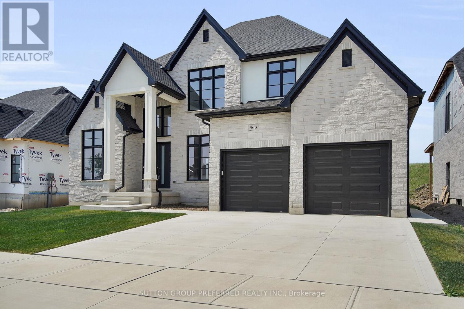 868 EAGLETRACE DRIVE