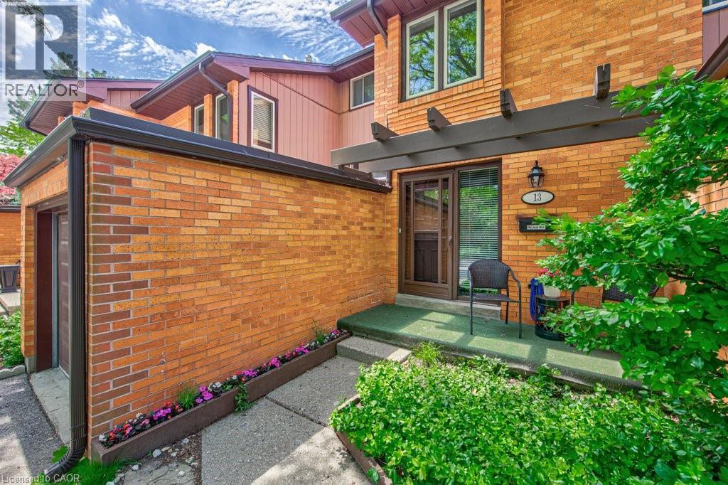 206 CANDLEWOOD Crescent Unit# 13