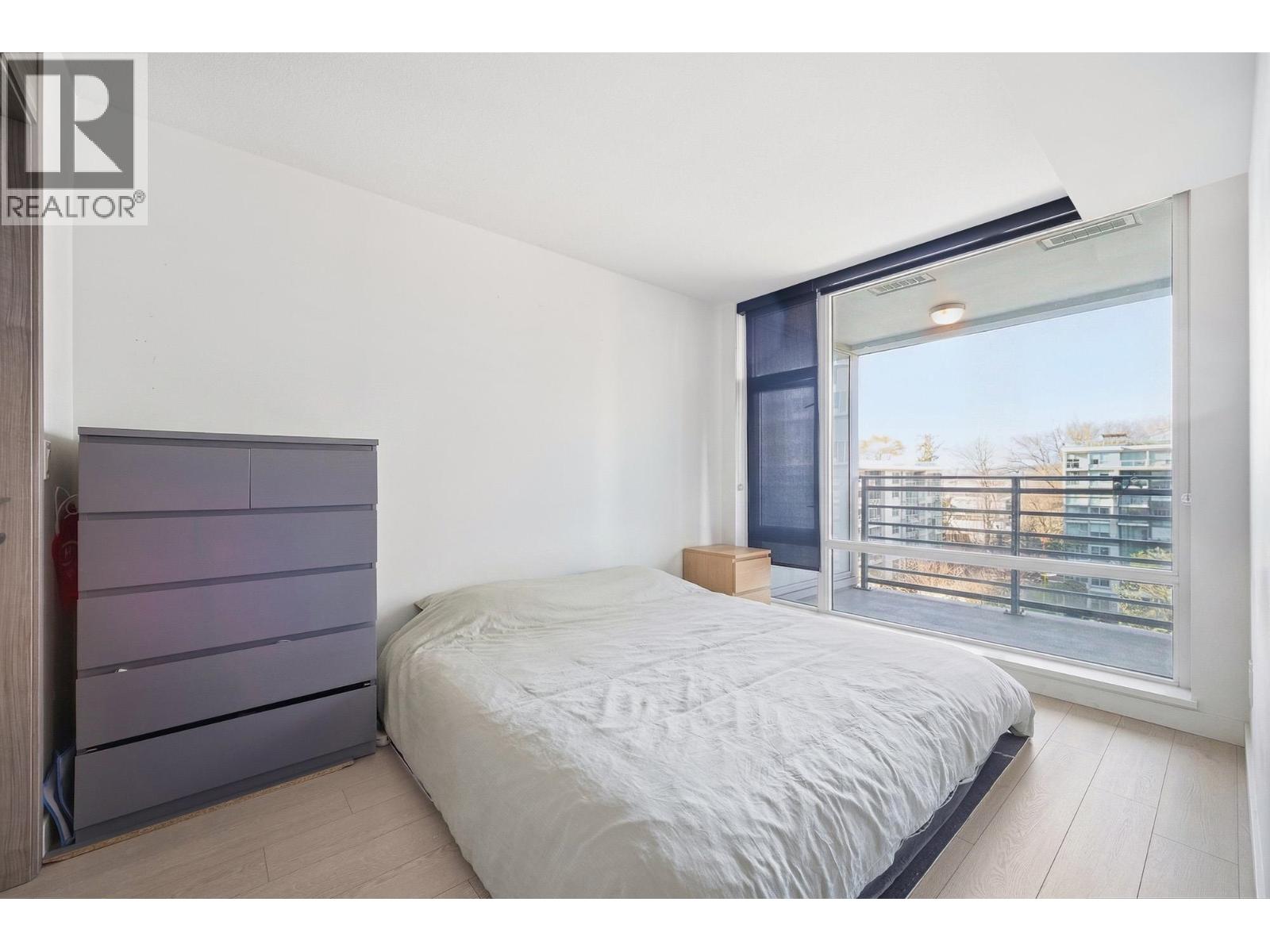 912 8800 HAZELBRIDGE WAY