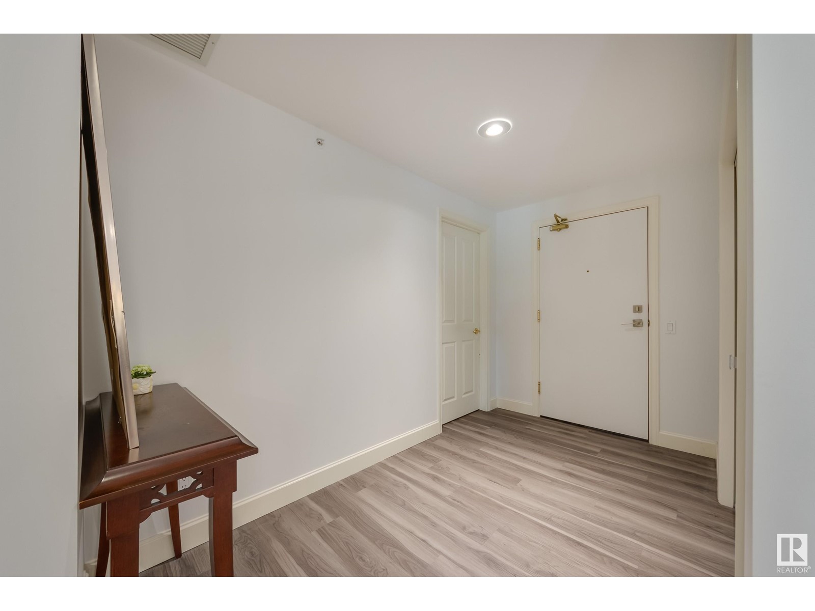 #305 11650 79 AV NW