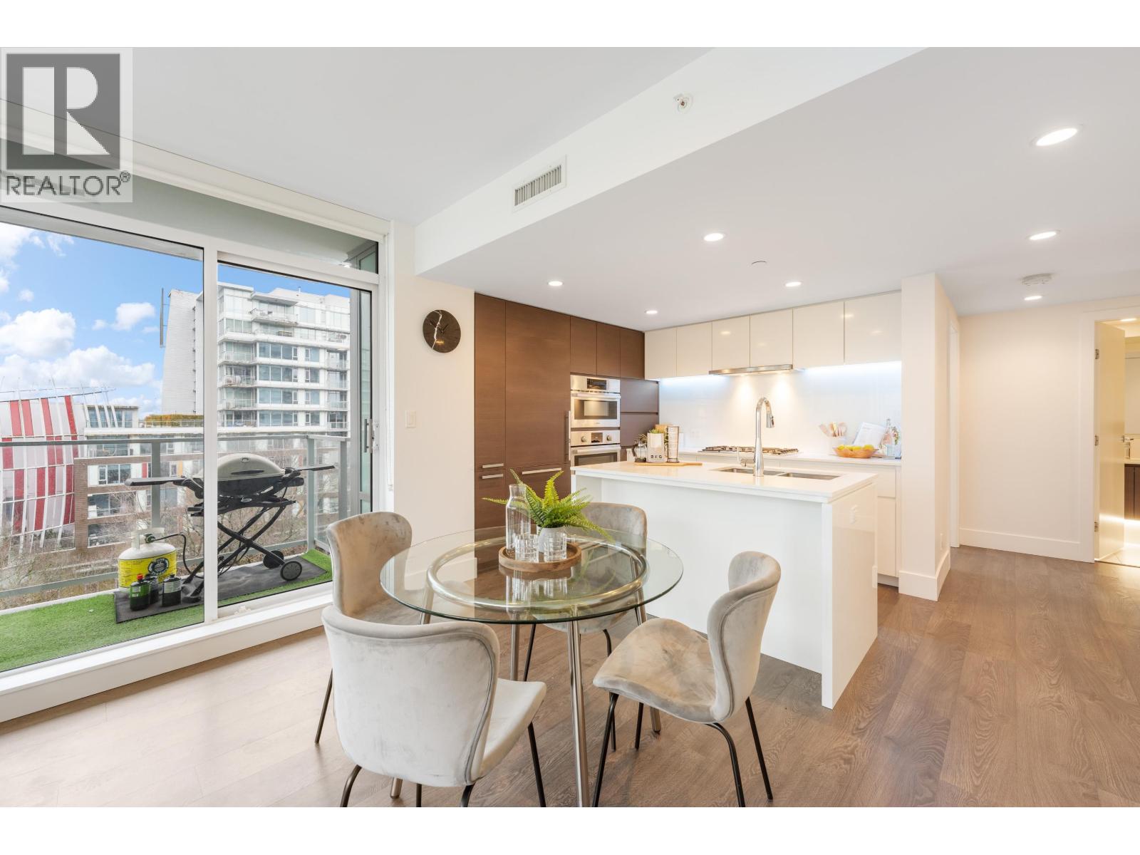 703 5508 HOLLYBRIDGE WAY