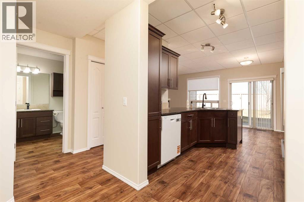 31, 47 Keystone Terrace W