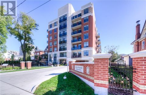 399 QUEEN Street S Unit# 201 Kitchener ON N2G0C4