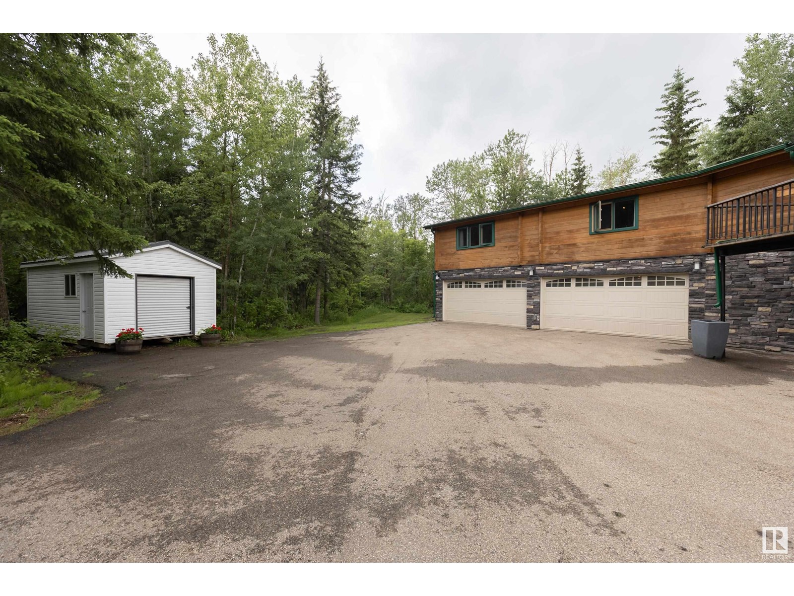 218 52148 RGE ROAD 231