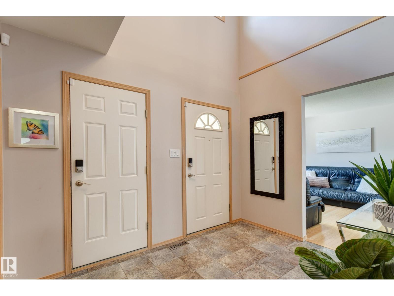 1108 112A ST NW