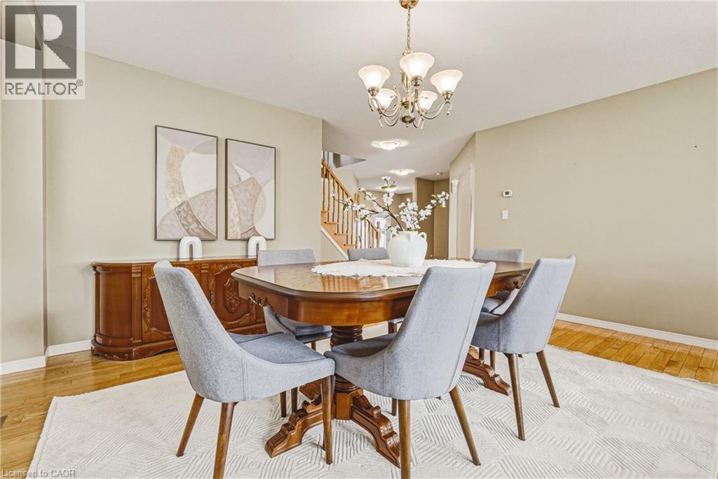 228 HOLBEACH Crescent