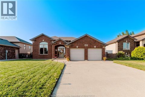 1429 OAKWOOD AVENUE Lakeshore ON N8L0S4