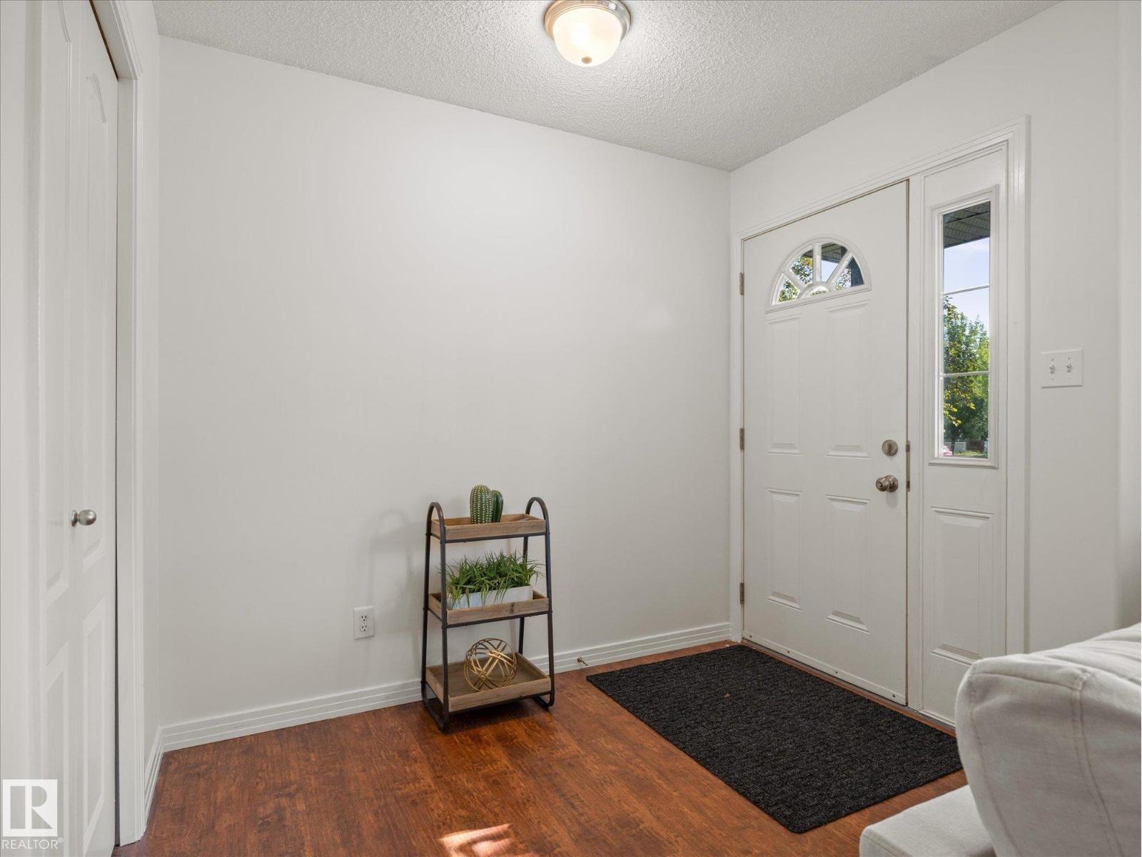 1502 GRANT WY NW