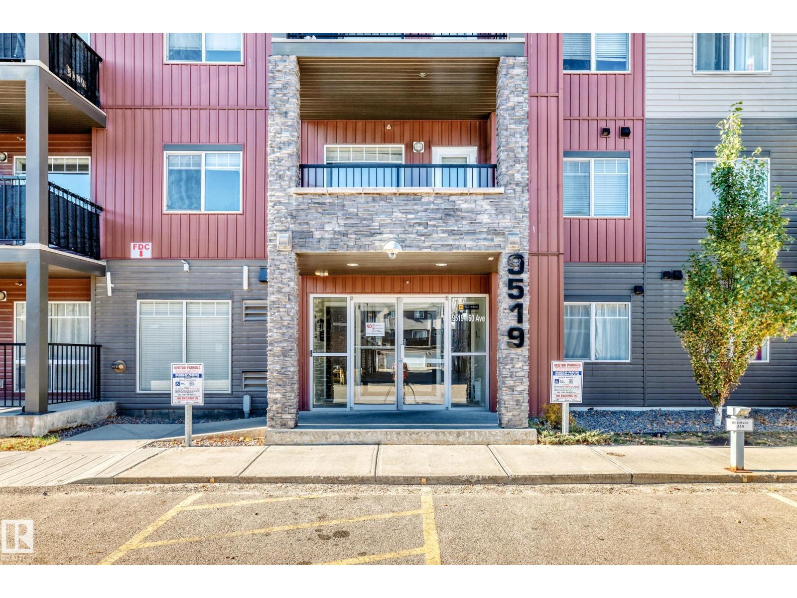 #101 9519 160 AV NW