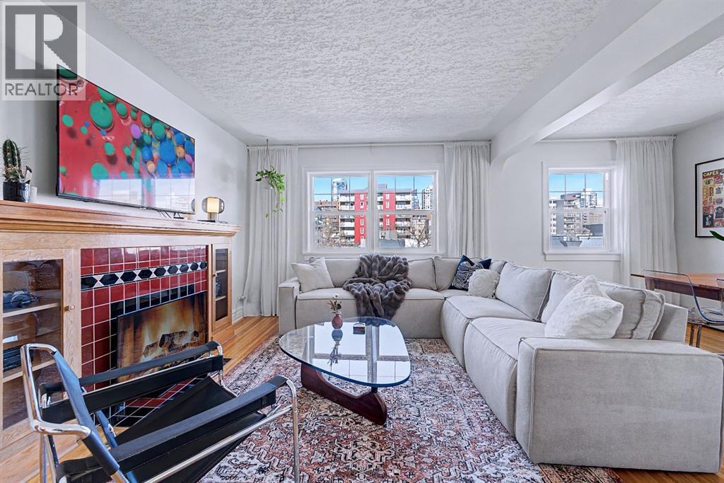 11, 1125 17 Avenue SW