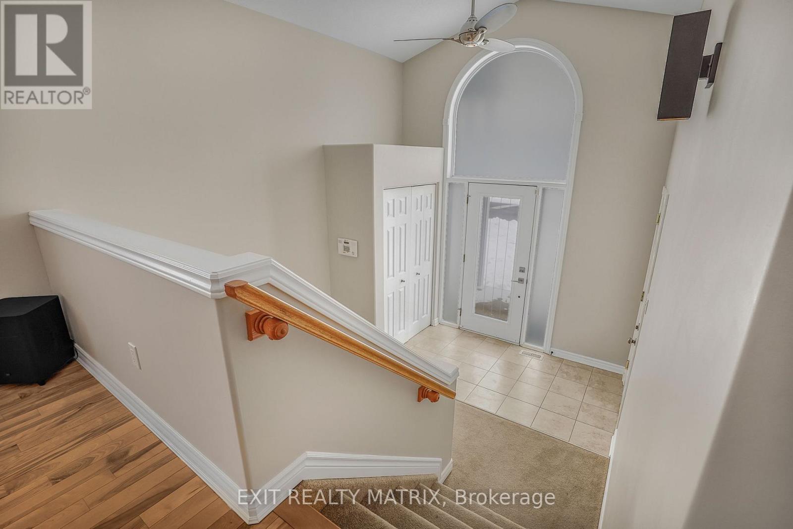 403 CENTENAIRE STREET
