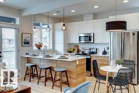 #41 16231 19 AV SW Edmonton AB T6W5C6