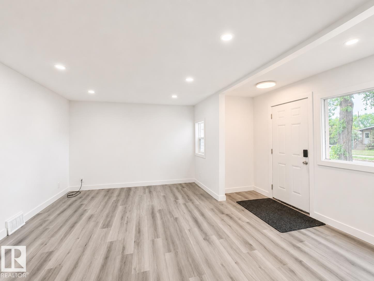 12746 116 ST NW