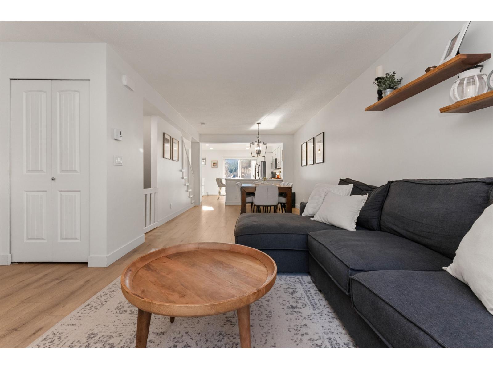 87 4401 BLAUSON BOULEVARD