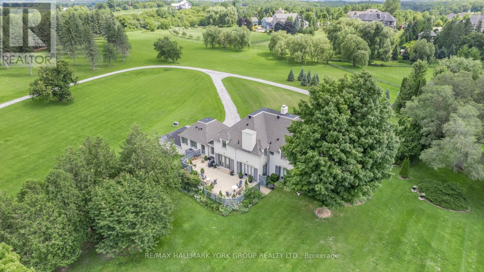 161 FAIRFIELD DRIVE