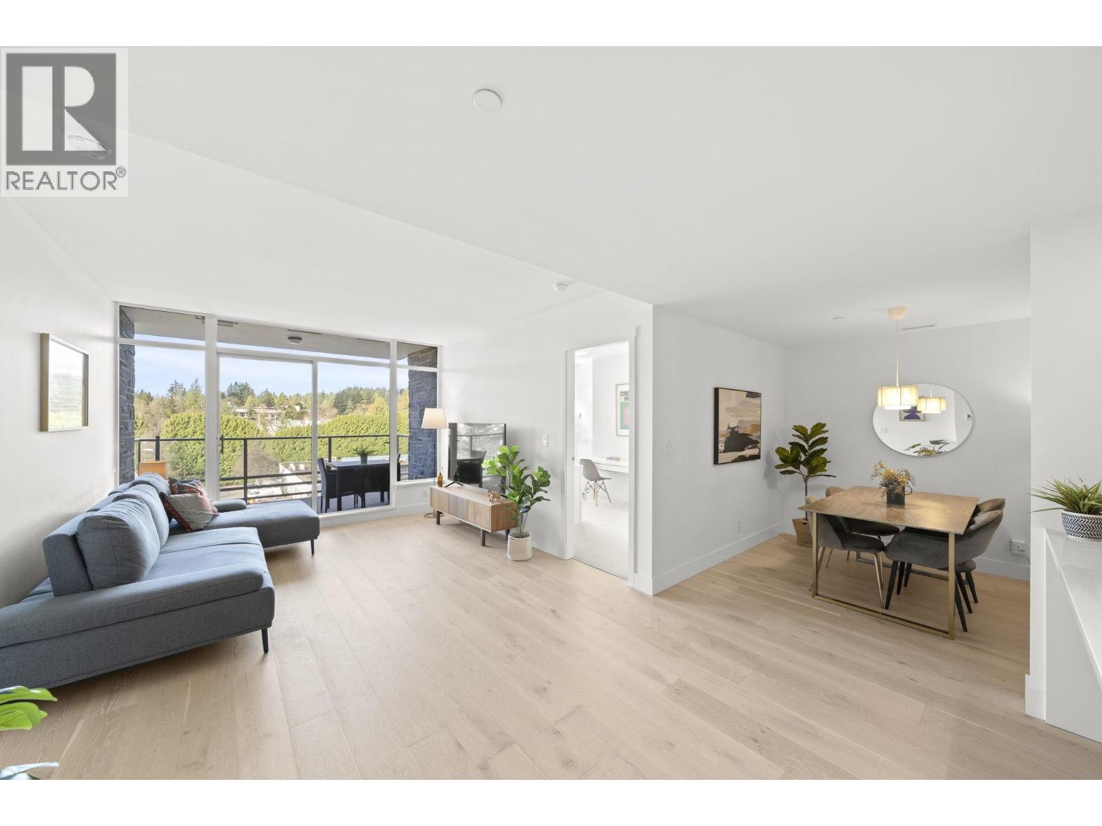 404 1210 E 27TH STREET