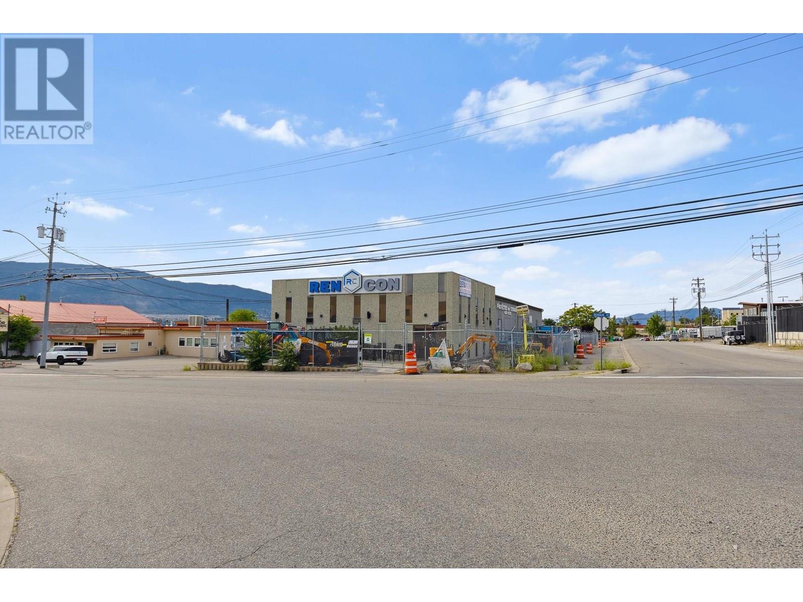 275 Okanagan Avenue E