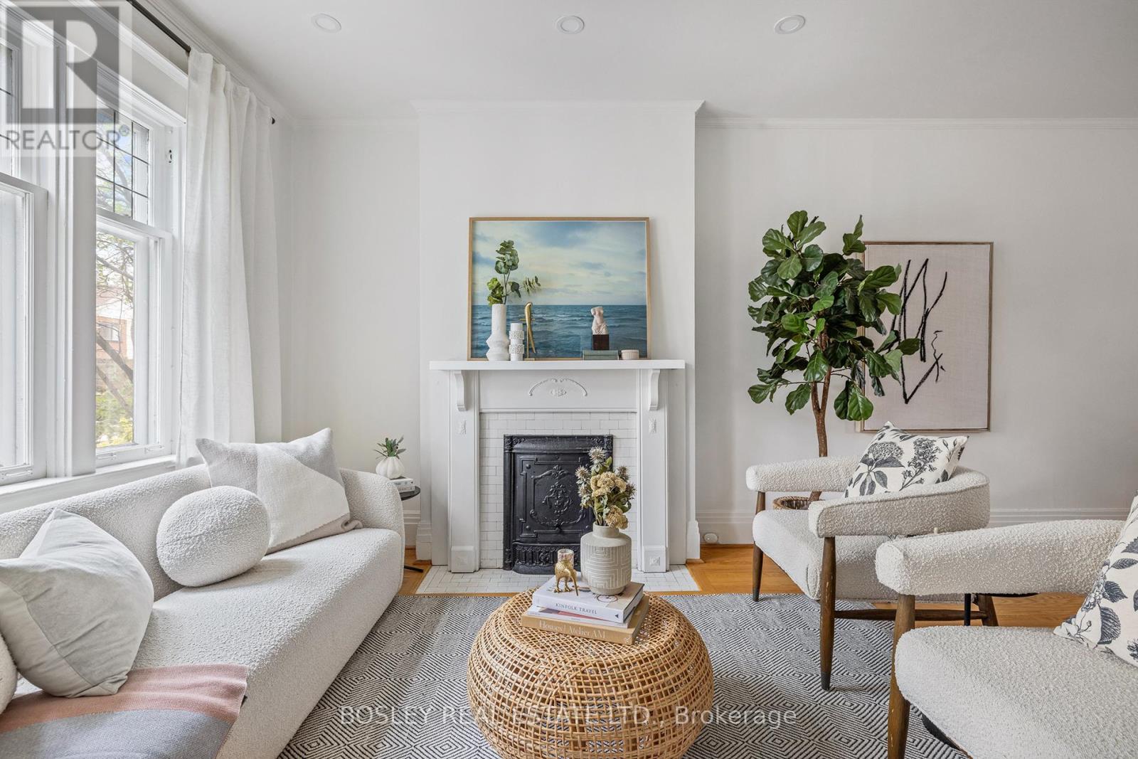10 LINCOLN AVENUE