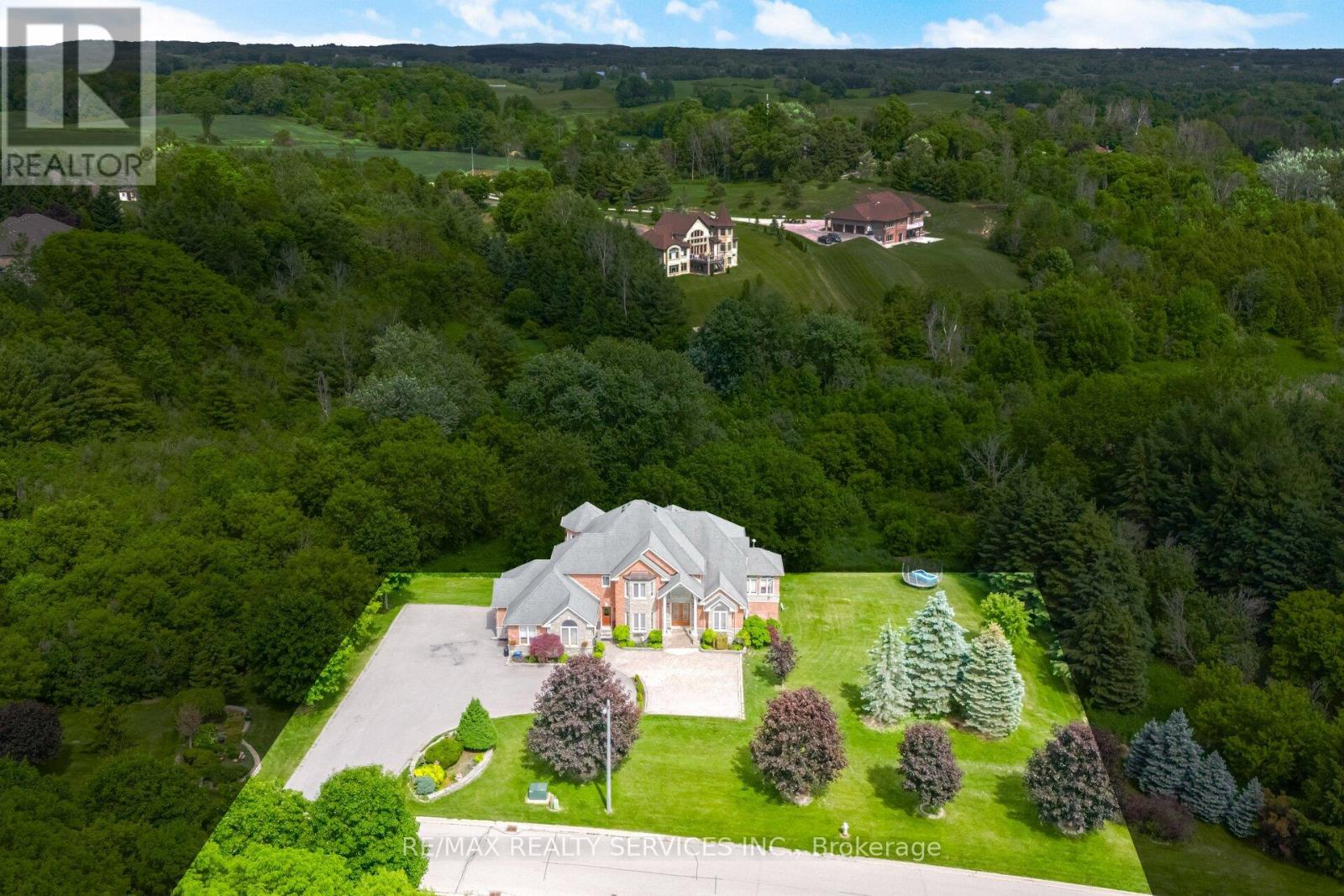 3 VALLEY HILL DRIVE