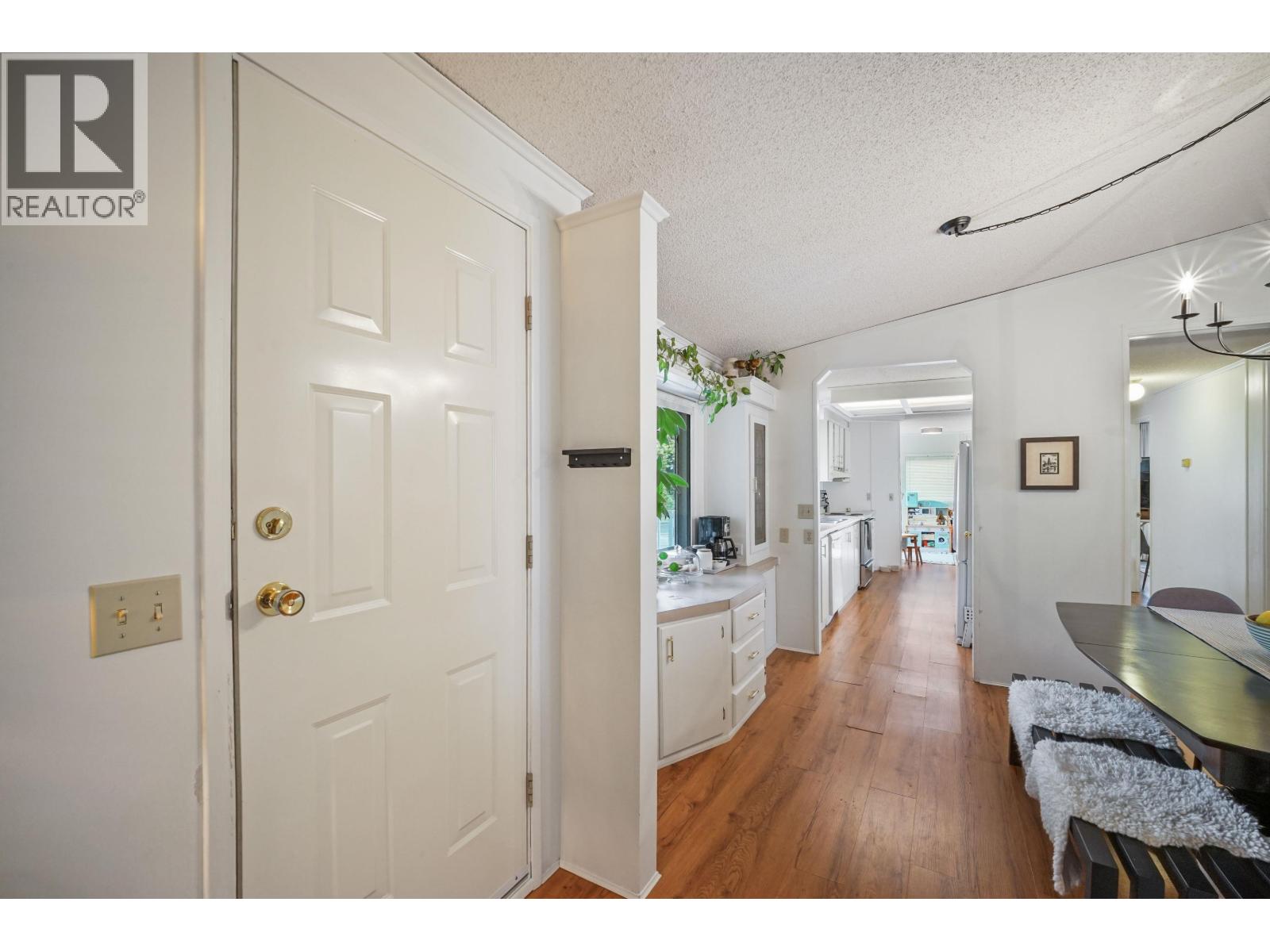 78 3295 SUNNYSIDE ROAD