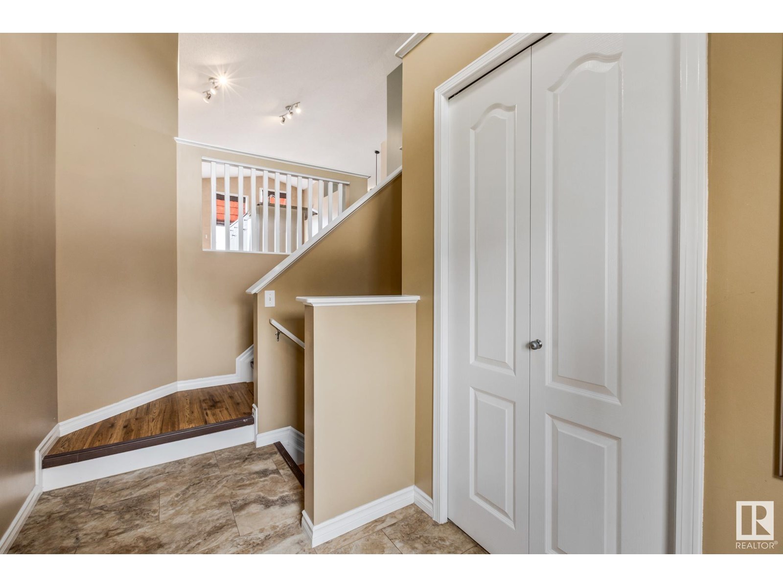 359 BRINTNELL BV NW