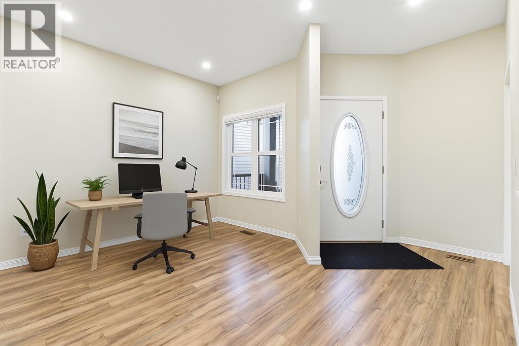 64 Cougarstone Square SW